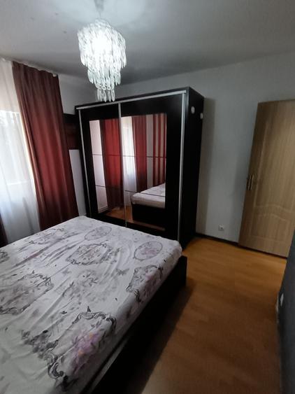 Apartament cu 2 camere decomandat în Valea