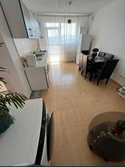 Apartament cu 2 camere decomandat, mobilat în Vest