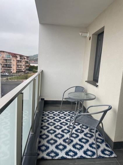Apartament cu 3 camere în Săsar