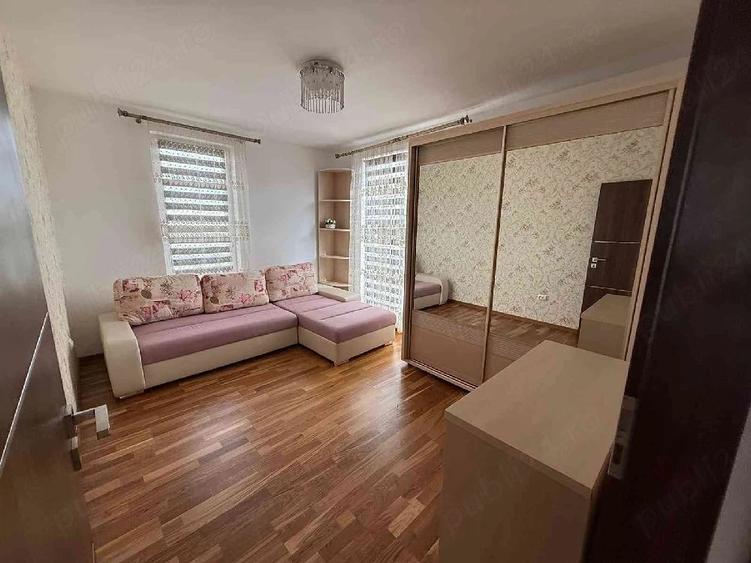 Apartament cu 3 camere decomandat în Bună Ziua
