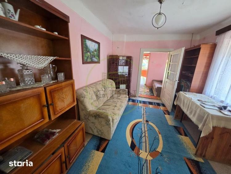 Casă cu 6 camere decomandat cu Teren 1200 Mp în Gura Râului