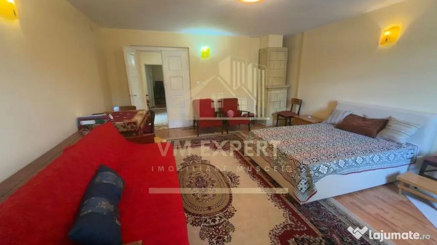 Casă cu 6 camere cu Teren 456 Mp în Ultracentral