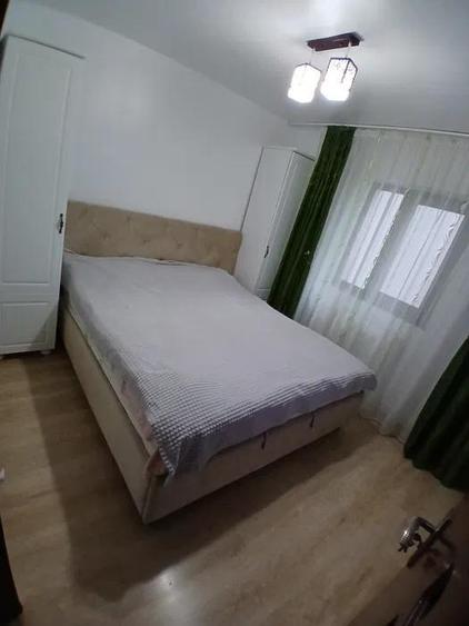 Apartament cu 2 camere semidecomandat, mobilat în Baza 3