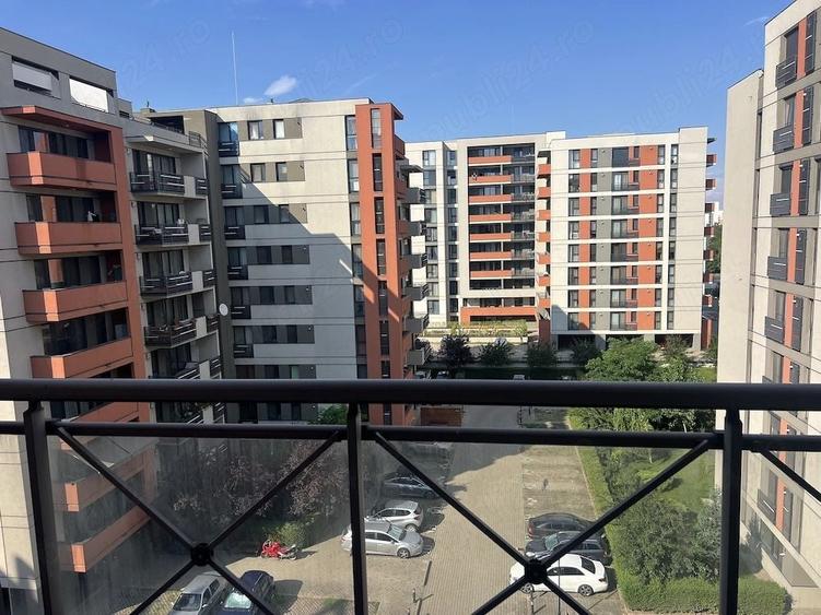 Apartament cu 2 camere semidecomandat, mobilat în Torontalului