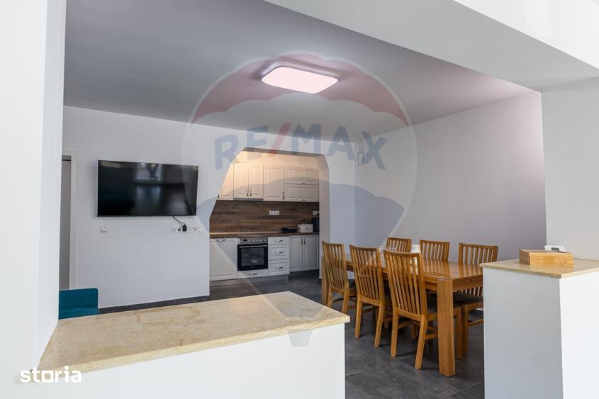 Casă cu 4 camere cu Teren 500 Mp în Central