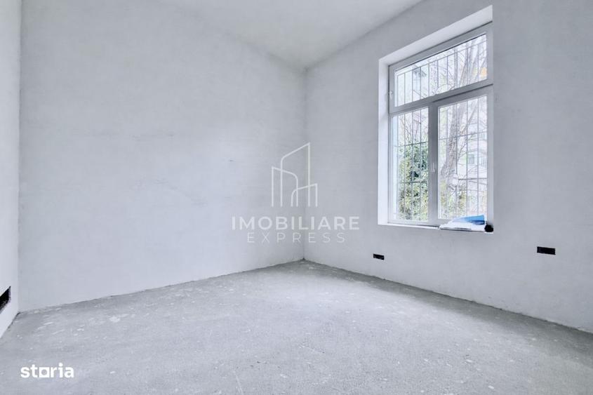 Apartament cu 4 camere în Semicentral