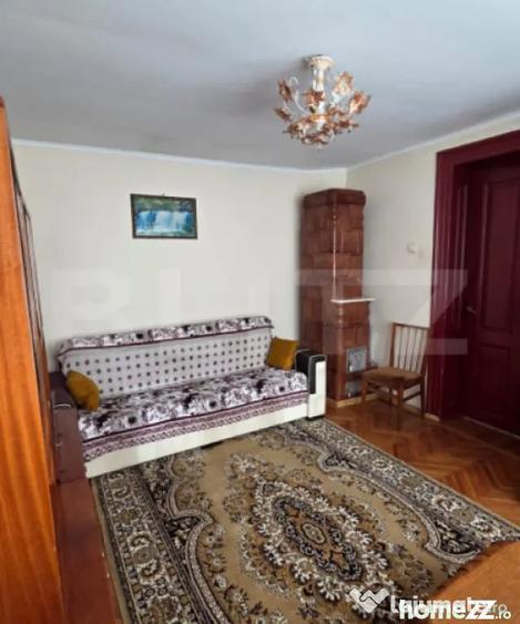 Casă cu 4 camere cu Teren 809 Mp în Central