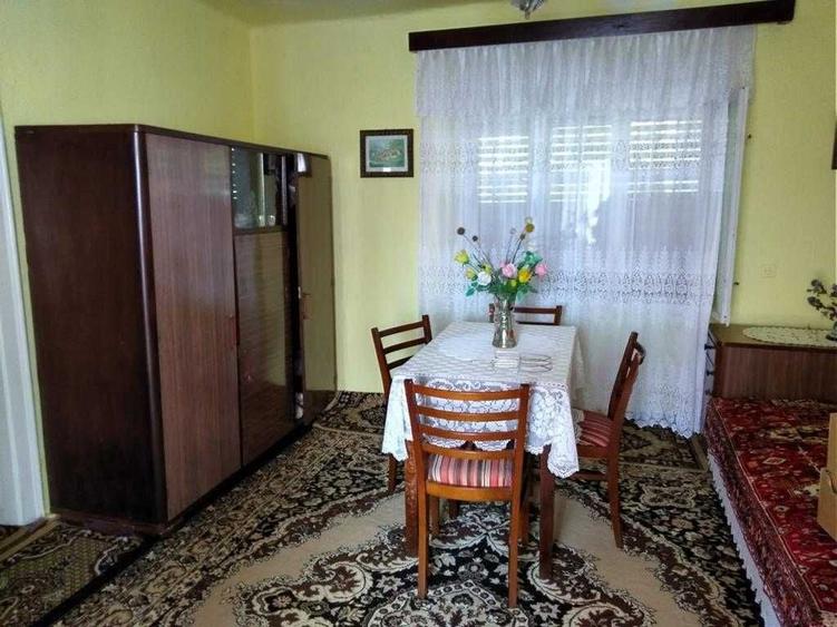 Casă cu 4 camere în Buhani