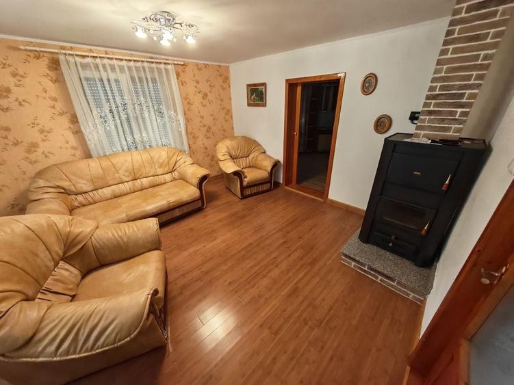 Casă cu 4 camere în Iaslovăț