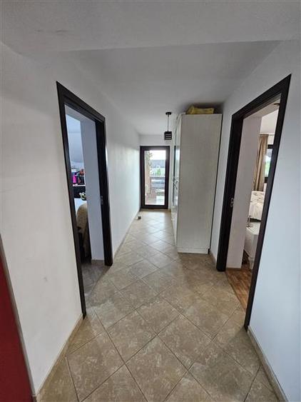 Casă cu 5 camere cu Canalizare în Aroneanu