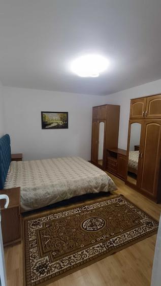 Inchiriez apartament cu 2camere - 3