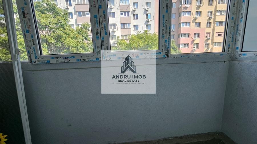 Apartament cu 3 camere decomandat în Dristor