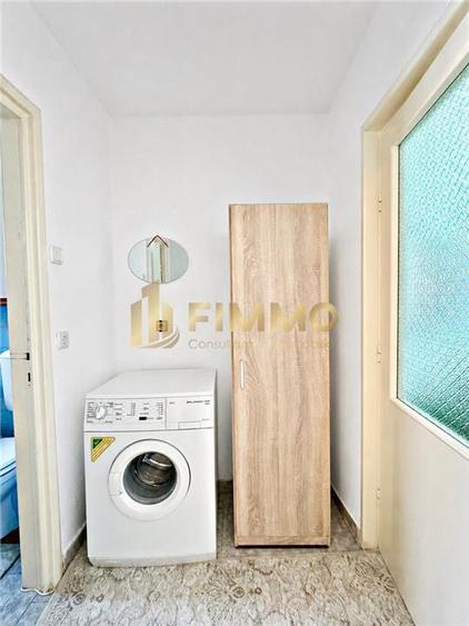 Apartament cu 2 camere semidecomandat, mobilat în Central