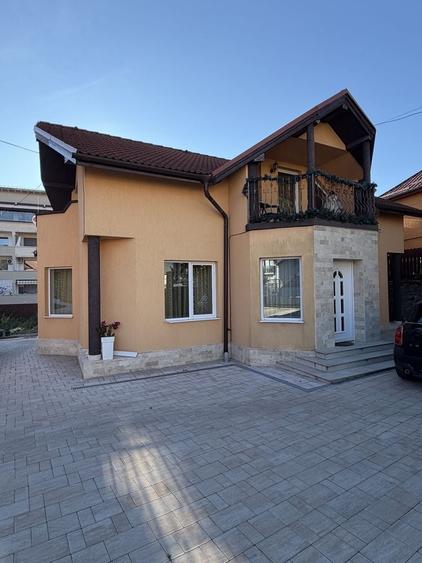 Casă cu 3 camere în Central