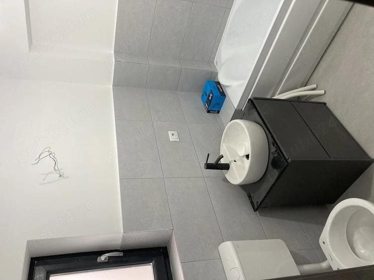 Apartament cu 2 camere decomandat în Văcăresti