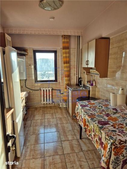 Apartament cu 3 camere 78 mp decomandat 2 bai - zona Pacurari - 5