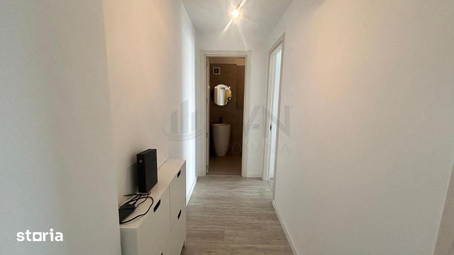 Apartament cu 3 camere semidecomandat în Domenii