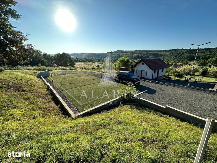 Casă cu 2 camere cu Teren 31300 Mp în Central