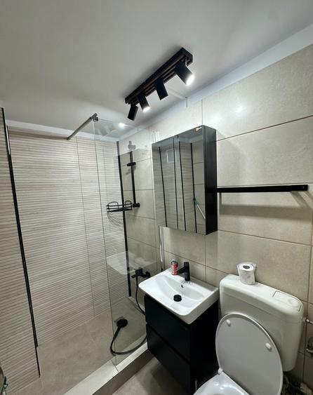 Apartament cu 4 camere decomandat, mobilat în 13 Septembrie