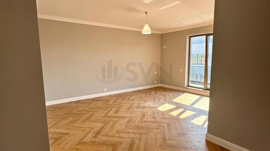 Apartament cu 3 camere decomandat în Aviației