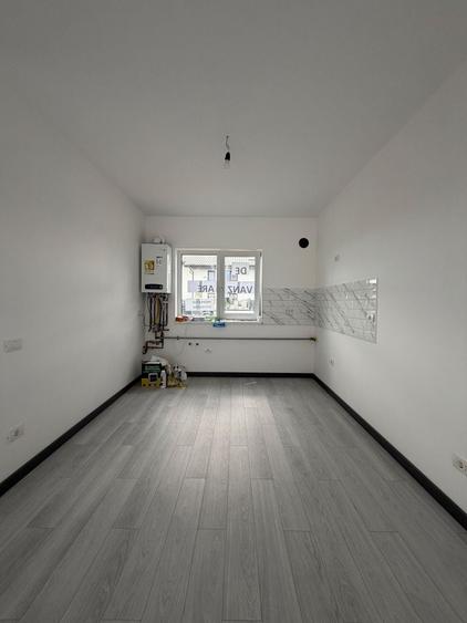 Duplex cu 3 camere cu Canalizare în Dumbrăvița