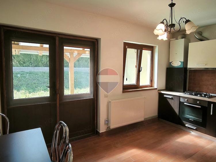 Casă cu 4 camere cu Teren 250 Mp în Sud