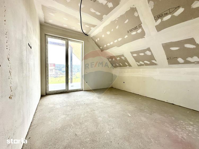 Casă cu 4 camere cu Teren 800 Mp în Gilău