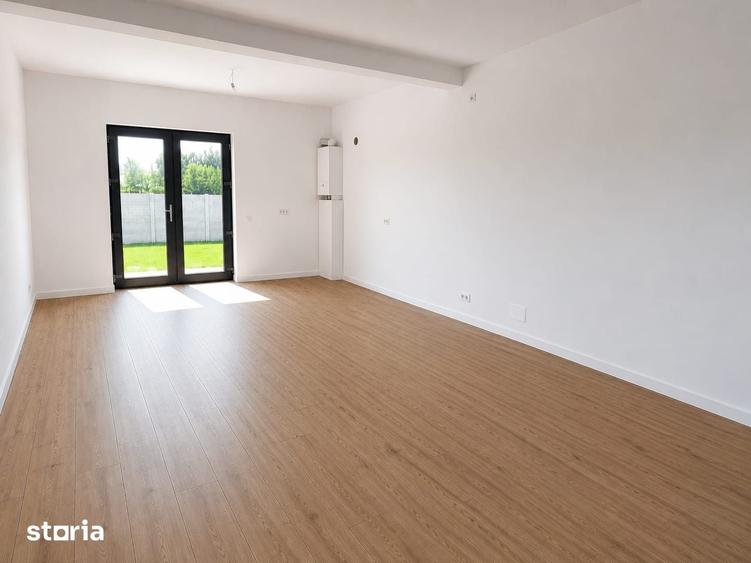 Casă cu 4 camere cu Teren 420 Mp în Domnești