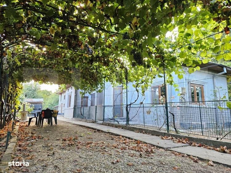 Casă cu 4 camere în Central
