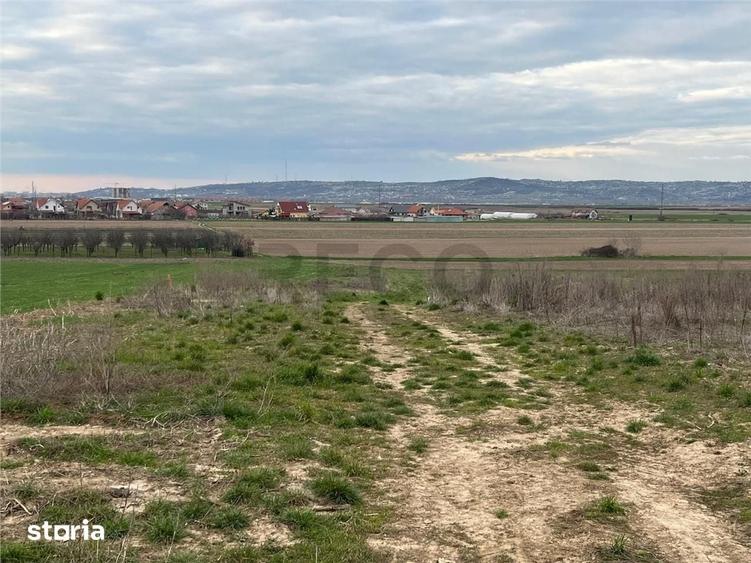 Teren de 735 mp, în Oșorhei