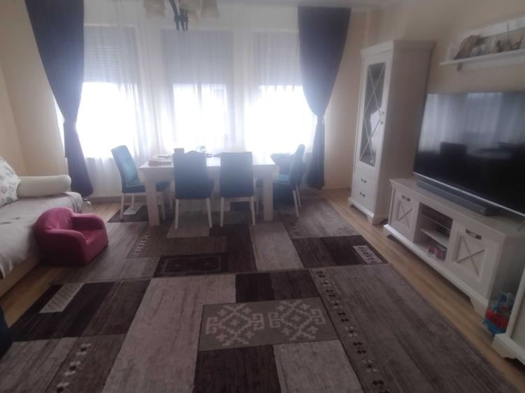 Casă cu 4 camere în Rogerius