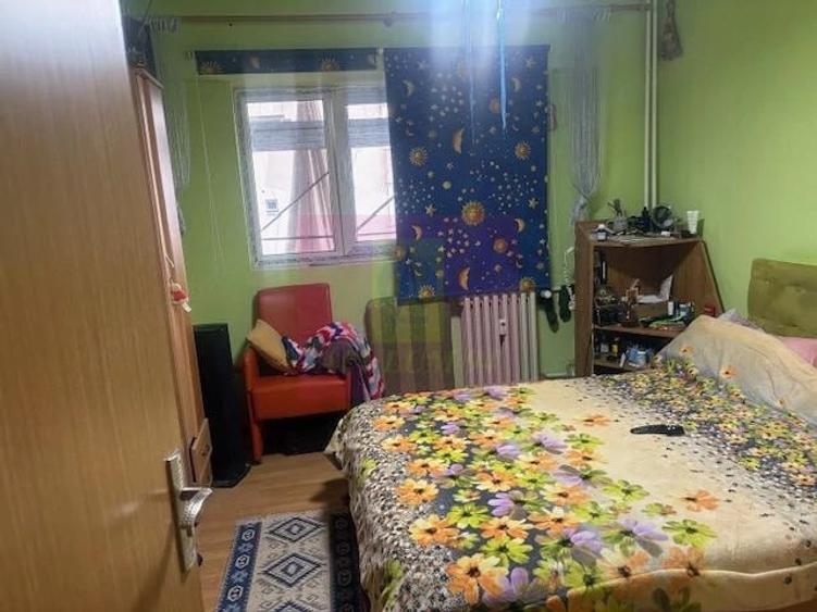 Apartament cu 3 camere decomandat în Pantelimon