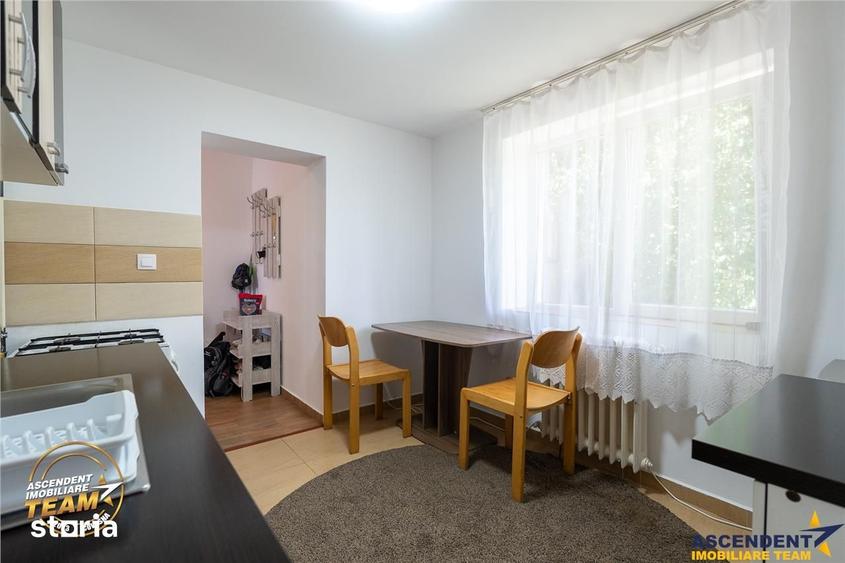 Casă cu 4 camere cu Teren 1514 Mp în Simeria