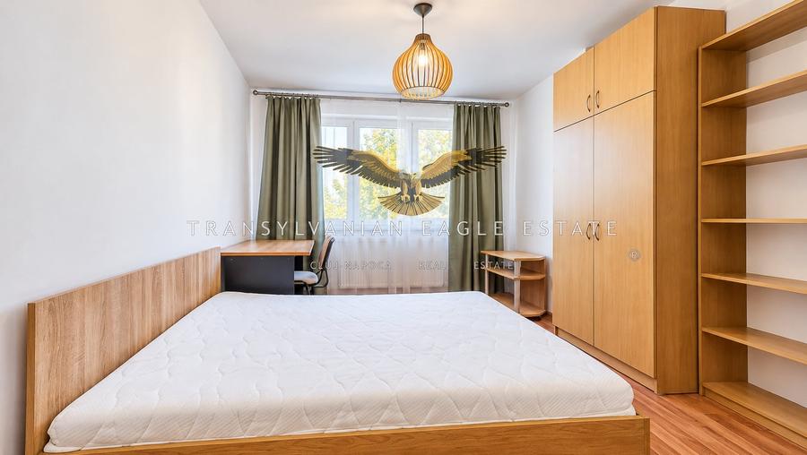 Apartament cu 2 camere decomandat, mobilat în Central