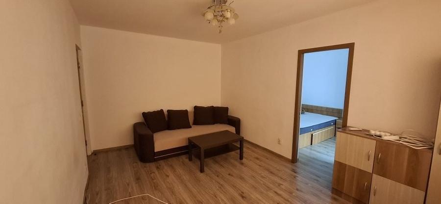 Apartament cu 2 camere semidecomandat în Exterior Vest