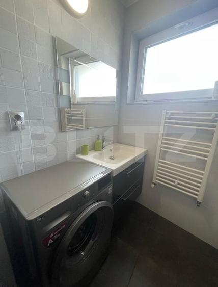 Apartament cu 2 camere semidecomandat, mobilat în Semicentral