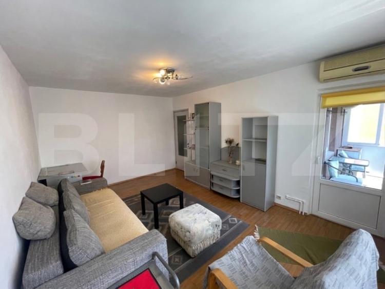 Apartament cu 3 camere decomandat, mobilat în Lăpuș