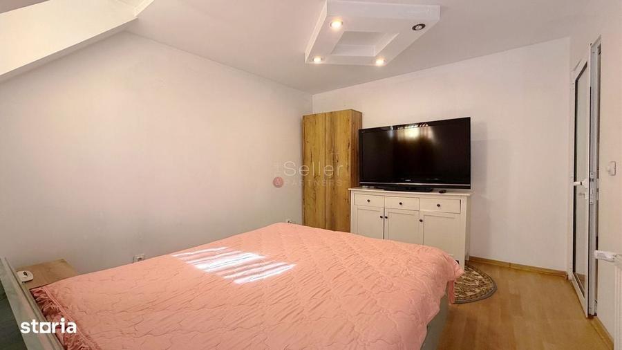 Apartament cu 3 camere în Schei