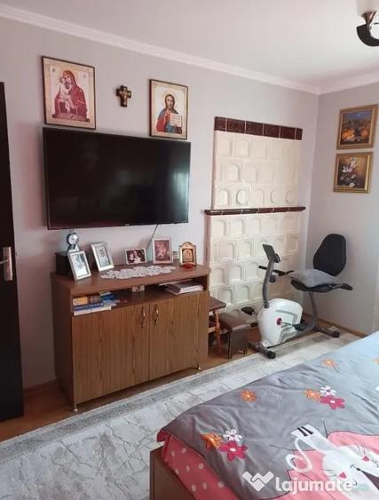 Casă cu 4 camere cu Teren 600 Mp în Tișăuți