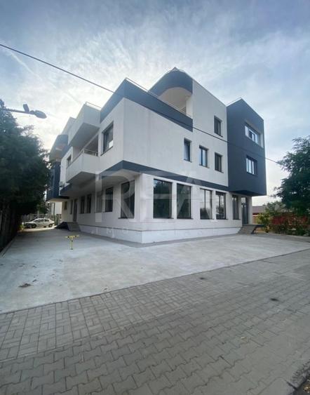 Spațiu comercial, de 200 mp, în Tunari