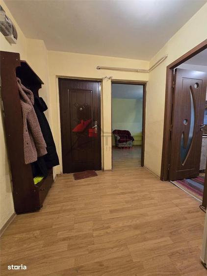 Apartament cu 3 camere decomandat în Dacia