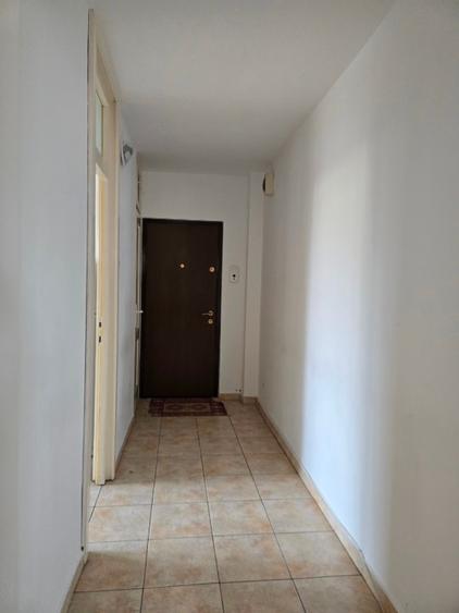Apartament cu 2 camere decomandat în Zorilor