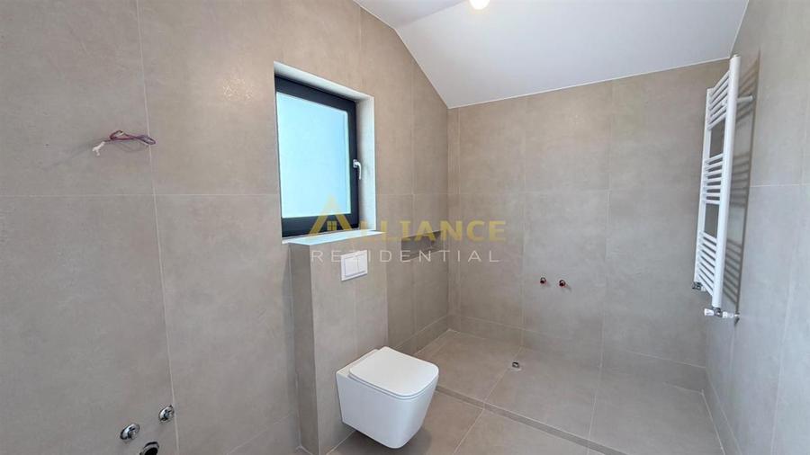 Casă individuală cu 5 camere cu Teren 259 Mp în Berceni