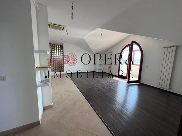 Apartament cu 3 camere decomandat, mobilat în Târgu Cucu