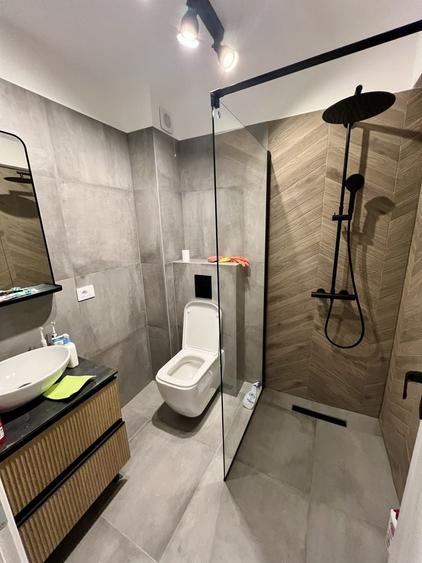 Apartament cu 3 camere decomandat în Baciu