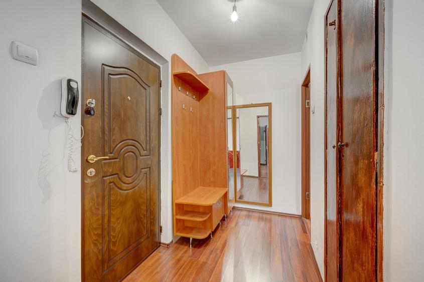 Apartament cu 2 camere semidecomandat, mobilat în Dristor