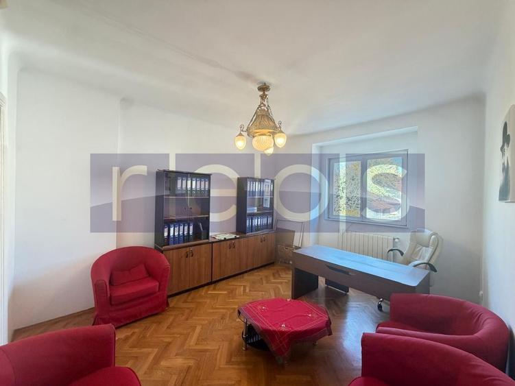 Apartament cu 3 camere, mobilat în Eminescu