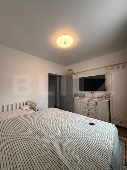 Apartament cu 3 camere semidecomandat, mobilat în Ultracentral