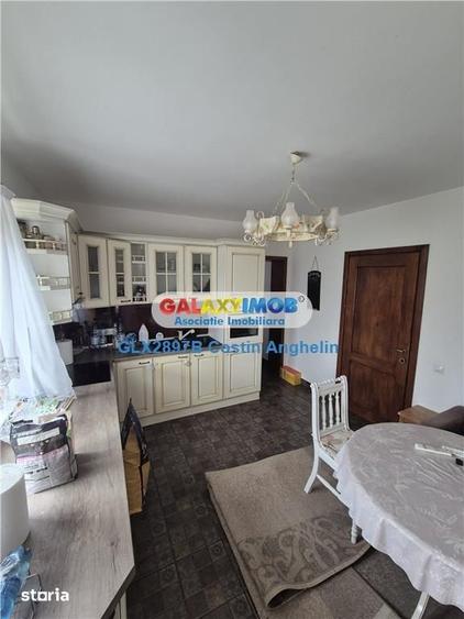 Casă cu 5 camere cu Teren 700 Mp în Central