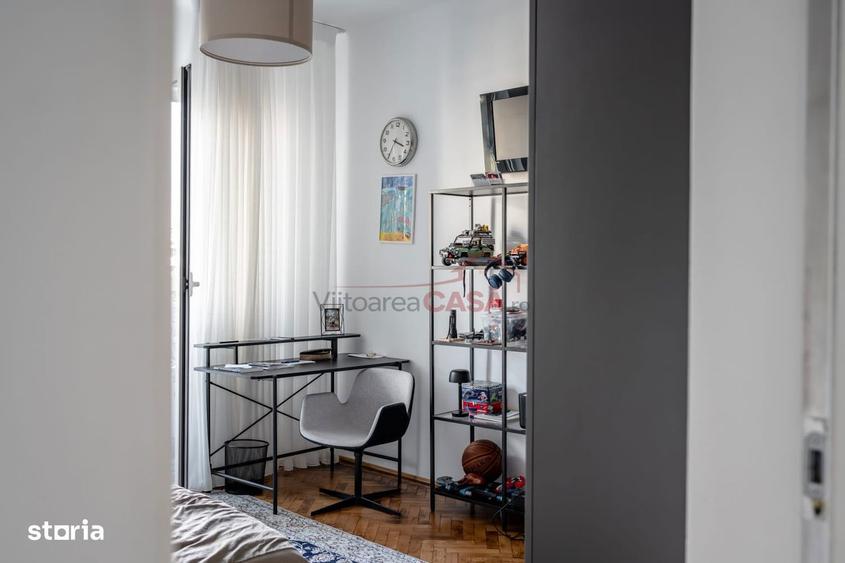 Apartament cu 4 camere decomandat, mobilat în Romană